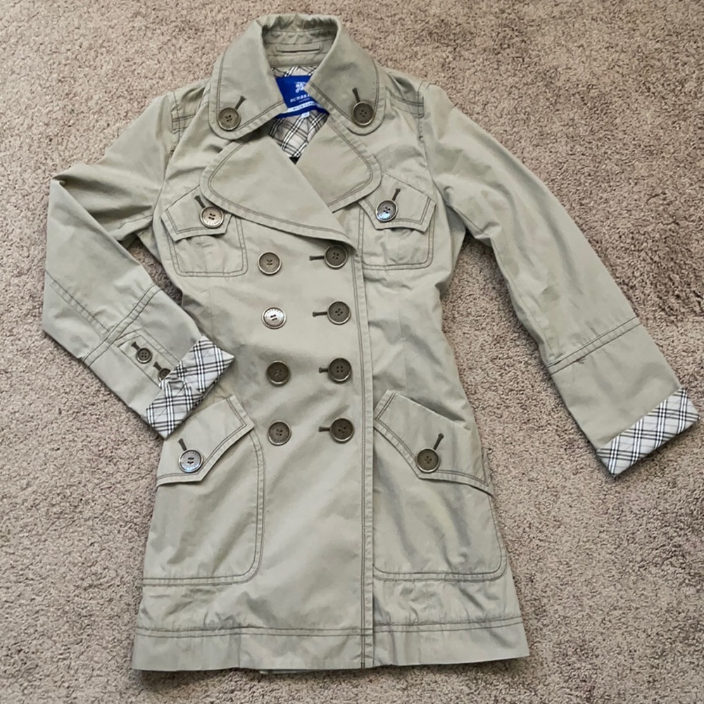 Burberry coat 🧥